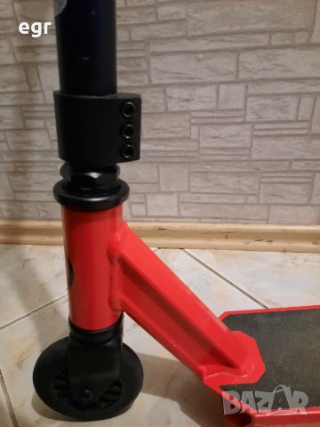 Скутер за скокове OXELO MF One RED Free stile фрий стайл, снимка 6 - Скейтборд, ховърборд, уейвборд - 39816518