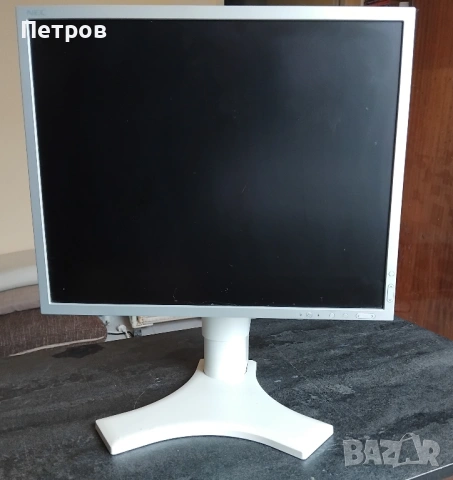 NEC MultiSync L195RW е 19″ (48 cm) LCD, снимка 9 - Монитори - 50832783