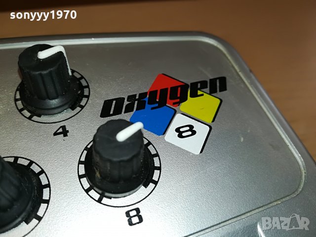 m-audio oxygen 8 made in taiwan 2908211830, снимка 5 - Синтезатори - 33960413