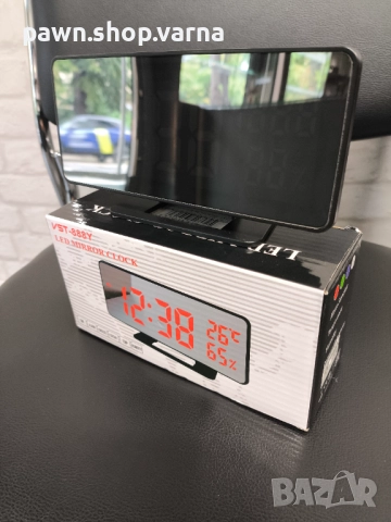 Нов LED огледален часовник VST-888Y, снимка 2 - Други стоки за дома - 52016568