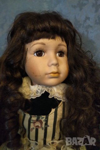 Голяма колекционерска порцеланова кукла 2, снимка 6 - Колекции - 34067030