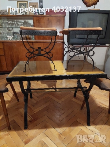 маса с табуретки от ковано желязо