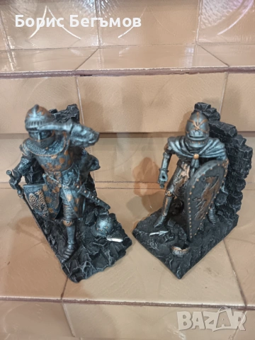 Рицарски подпори за книги, снимка 9 - Художествена литература - 53055573