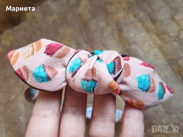 Диадема в розово с кексчета Сладка диадема Ръчна Изработка Диадема с мъфини Диадема с панделка , снимка 3 - Аксесоари за коса - 36723053