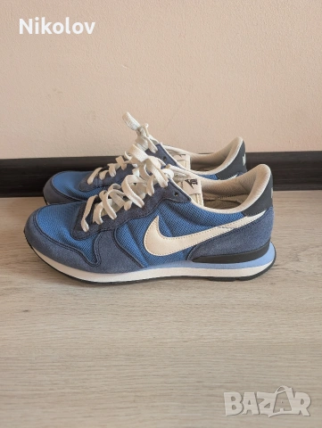 Nike Internationalist