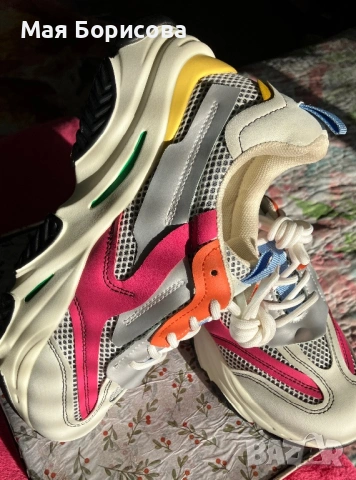 Ефектни нови маратонки, снимка 2 - Маратонки - 53106155