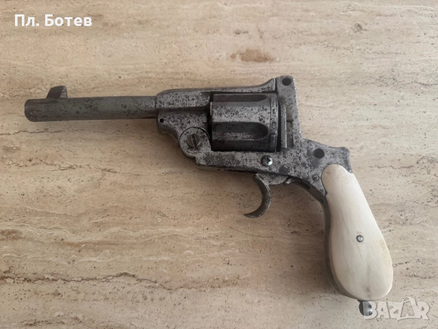 Стар револвер Гасер, снимка 5 - Антикварни и старинни предмети - 51998539