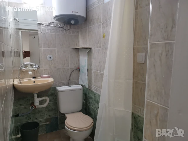 Стая под наем, Добрич, център. , снимка 4 - Етаж от къща - 51113966