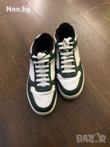 спортни маратонки