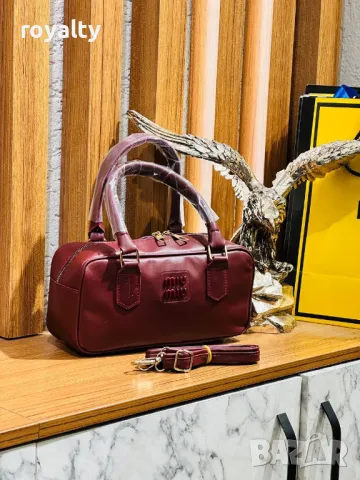 Miu Miu дамски чанти Различни цветове , снимка 9 - Чанти - 49145257