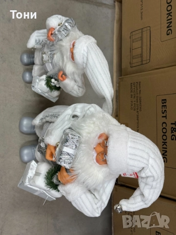 Дядо Коледа в сребристо – празнична фигура, която носи магия и уют у дома (50 / 70 / 90 см), снимка 3 - Декорация за дома - 52451171