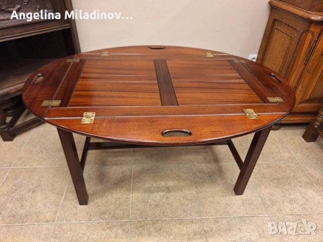 Маса за всекидневна с подвижен поднос 