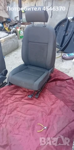 Предни седалки 2 броя за 70лв  за Волксваген Голф 5 1.9 дизел 105к.с 2006г , снимка 4 - Части - 51237198