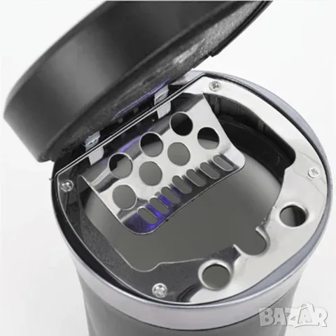 Автомобилен пепелник с LED светлина соларна запалка и USB зареждане, снимка 3 - Аксесоари и консумативи - 55863475