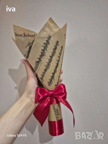 Букет от сатенени рози, снимка 7 - Изкуствени цветя - 52031218