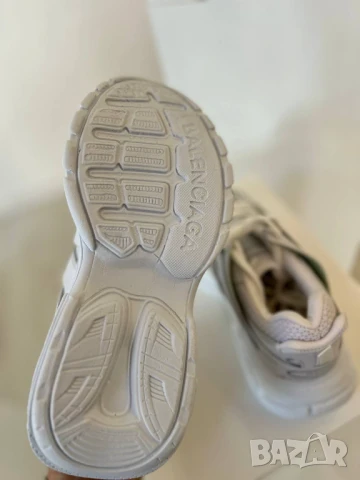 Balenciaga дамски маратонки в бяло и черно, снимка 2 - Маратонки - 50751350