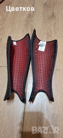 Протектори за крака Adidas, снимка 2 - Спортни дрехи, екипи - 52792309