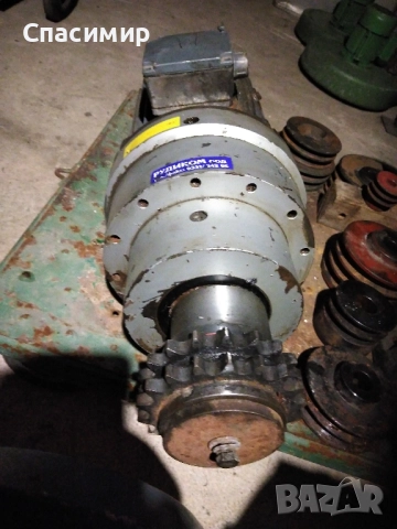 моторедуктор 2,2kw на 1410об 1/46 изх 30обр