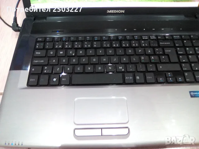 Лаптоп MEDION AKOYA NOTEBOOK E 7220 - четири процесора, снимка 11 - Лаптопи за дома - 55876246