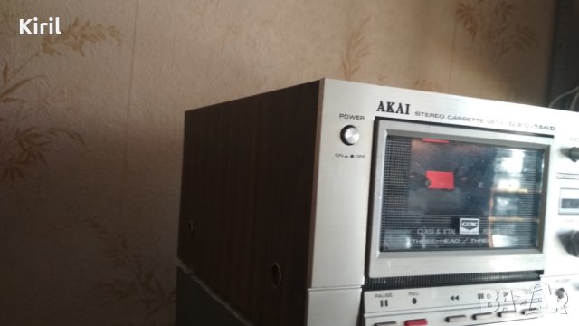 Продавам касетен дек Akai GXC-750D, снимка 4 - Декове - 42666420