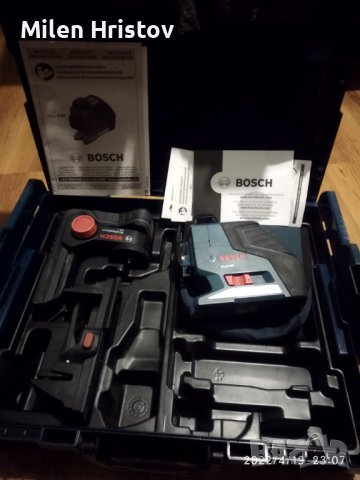 Лазарен нивелир Bosch, снимка 1 - Други инструменти - 36937401
