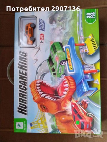 ПИСТА И КОЛА С БАТЕРИИ ,ДИНОЗАВЪР НА ПЪТЯ НА ПИСТАТА,КОЛАТА МИНАВА ПРЕЗ НЕГО, снимка 2 - Коли, камиони, мотори, писти - 31146422