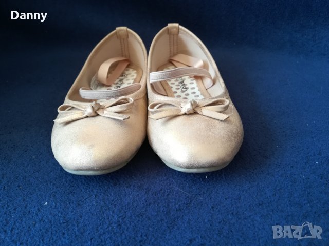 Обувчици в златисто + подарък, снимка 4 - Детски обувки - 34126431