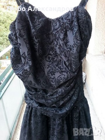 Versace. Уникално красива ластична рокля нова размер 42., снимка 5 - Рокли - 37160280