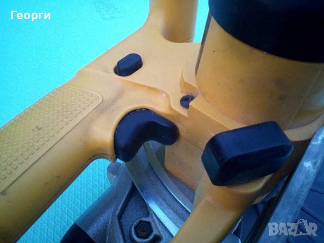 DeWALT 14.4V ръчен циркуляр тяло/боди, снимка 6 - Други инструменти - 39597959