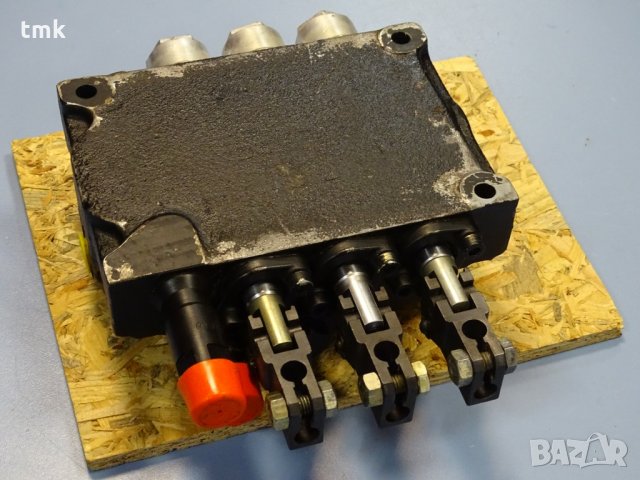 хидравличен разпределител Rexroth 900 357 Hydraulic control valve, снимка 10 - Резервни части за машини - 35322034