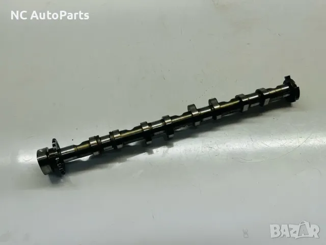 Разпределителен вал за Audi Ауди А3 VW Golf MK5 8P1 2.0 GTI 200 коня BWA 06F101B 2008