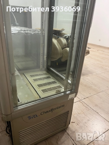 Витрина за торти, снимка 2 - Витрини - 52400681