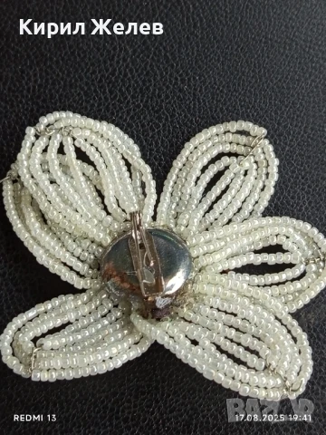 Много нежно бяло цвете изработено от стъклена мъниста подходящ аксесоар за сватба 48871, снимка 8 - Други - 51395560