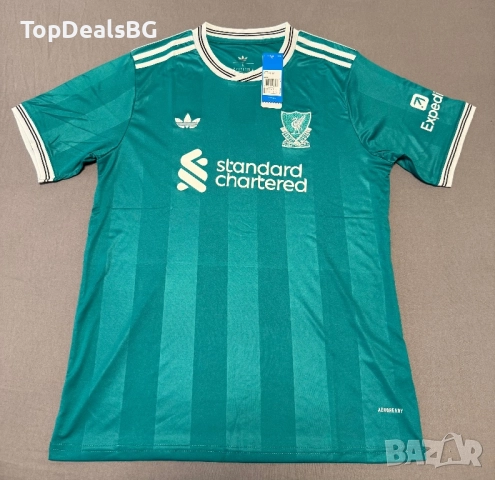 Футболен екип на Liverpool, 2025/2026.