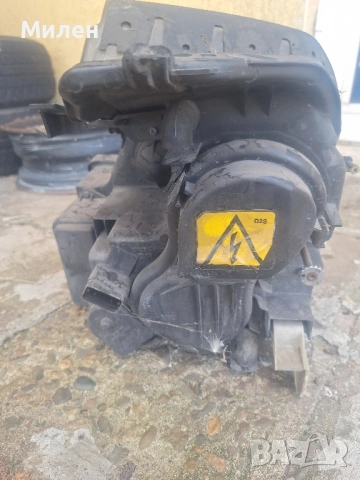 Десен Фар Xenon Renault Vel Satis 2001-2009 Година Рено Вел Сатис , снимка 5 - Части - 51776995