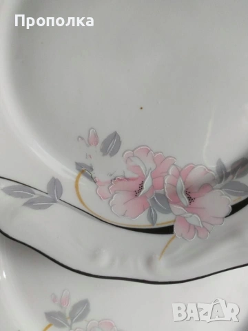Български чашки с красиви, нежни декори и десертни чинийки, снимка 9 - Чаши - 54101103