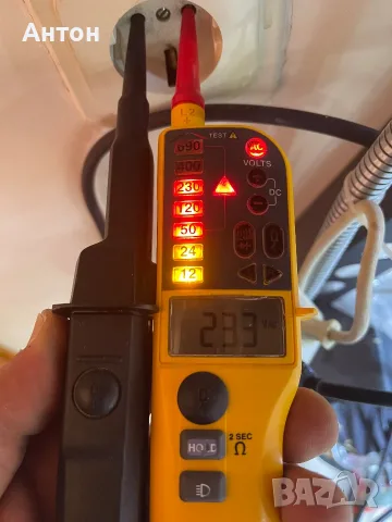 FLUKE T150 VDE тестер за напрежение, снимка 3 - Измервателни инструменти - 55770693
