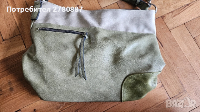 дамска кожена чанта в зелено с дълга дръжка 