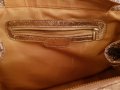 Златна чанта, снимка 5