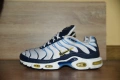 Nike Air Max Plus White Navy Gold, оригинални, номер 43, снимка 2