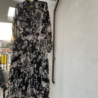 Нова стилна черна бяла разкошна феерична елегантна плисирана плисе рокля Reserved, снимка 8 - Рокли - 42179247