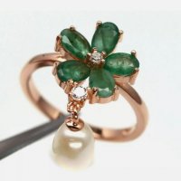 Уникален дамски сребърен пръстен със Смарагди,бял Топаз и бяла перла, снимка 1 - Пръстени - 37715198