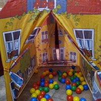 Нова къща за игра, палатка , снимка 1 - Играчки за стая - 38909465