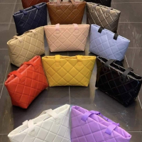 Разнообразие от дамски чанти, раници и комплекти, снимка 1 - Чанти - 44630077