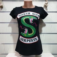 Нова дамска тениска с дигитален печат на сериала RIVERDALE, Southside serpents, снимка 5 - Тениски - 30201300