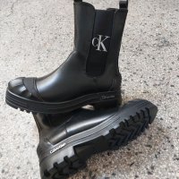 Calvin Klein boots Дамски боти , снимка 3 - Дамски боти - 39104802