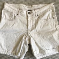 Бели къси дънкови панталони, снимка 17 - Къси панталони и бермуди - 37131370