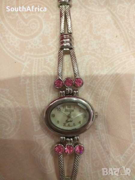 Часовник с розови камъни-Нов!, снимка 1
