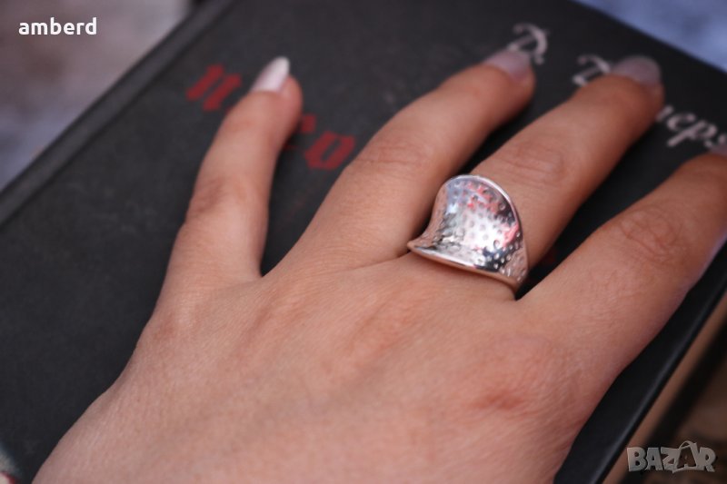 Стилен и елегантен сребърен пръстен модел R077, снимка 1
