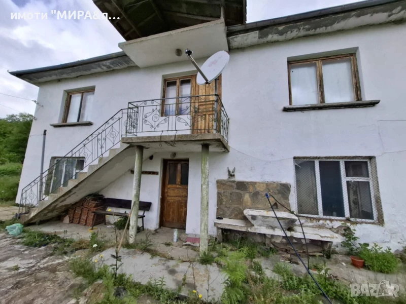 🏡 ДВУЕТАЖНА КЪЩА ЗА ПРОДАЖБА В С. БУРЕВО, ОБЛАСТ СМОЛЯН, снимка 1